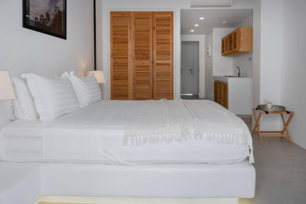 Luxury Apartment Center Of Mykonos Town - Sleeps 4 Exterior photo